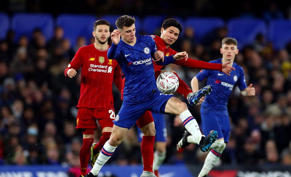 金融专家：曼联冬窗即使不出售球员，仍能有1亿欧预算