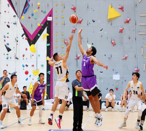 官方：皇家社会签下狼队前锋格德斯；据悉转会费为400万欧